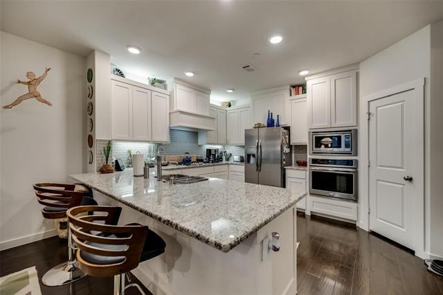 Building Photo - 432 Texas Dr