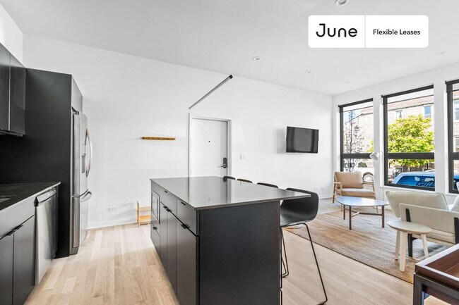 Foto del edificio - 2122 S Hoyne Ave