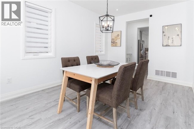 Photo du bâtiment - 388 Klein Cir