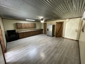 Building Photo - 6980 Farm Rd 115