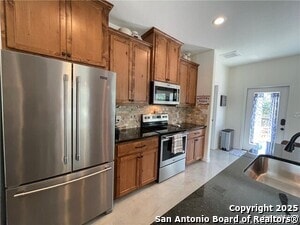 Foto del edificio - 1910 Fuller Dr