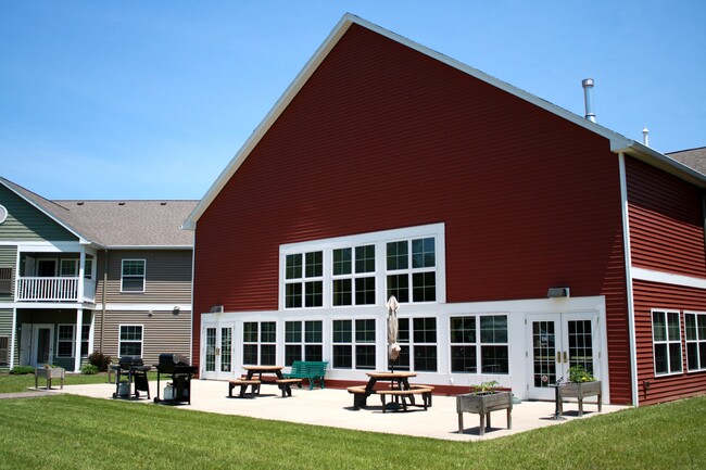 Building Photo - Farmington Gardens (55+ Community)