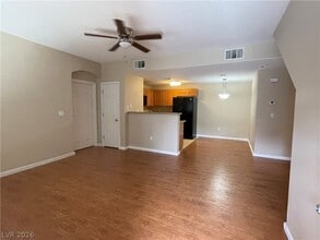 Building Photo - 7701 W Robindale Rd