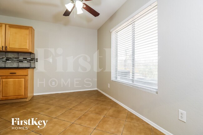 Foto del edificio - 1167 S 225th Ln