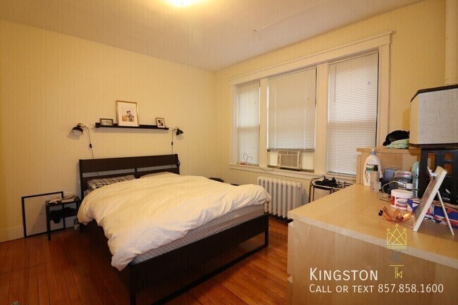 Foto del edificio - 122 Babcock St