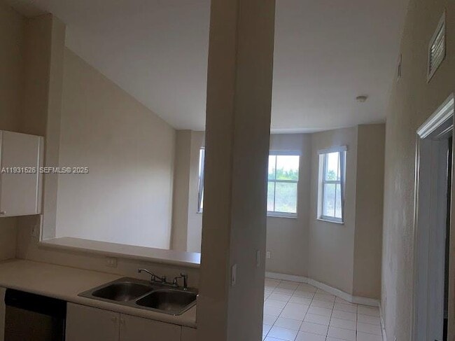 Foto del edificio - 2637 SE 16th Terrace