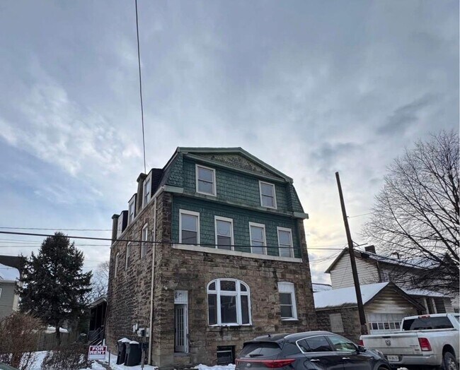 Building Photo - 308 Bessemer Ave