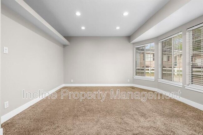 Building Photo - 161 E 1060 N St