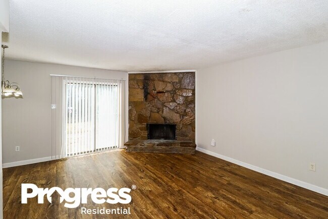 Building Photo - 3853 Cedar Path Dr