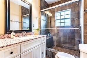 Foto del edificio - 231 Cody St