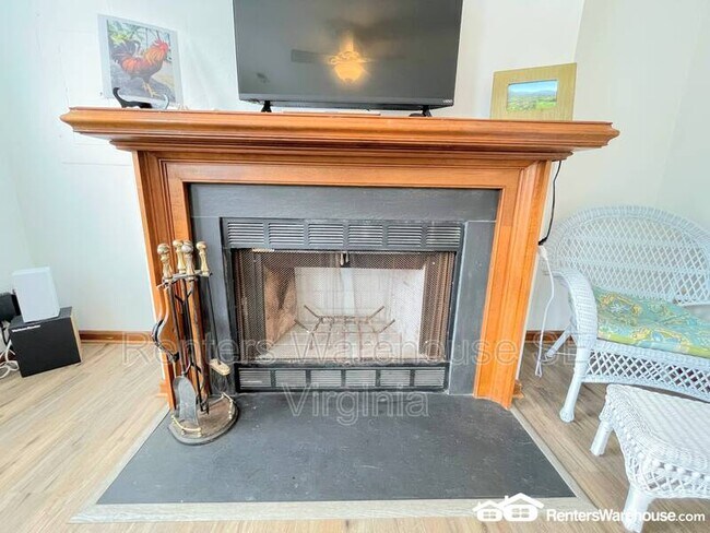 Foto del edificio - 4821 Bay Winds Ct