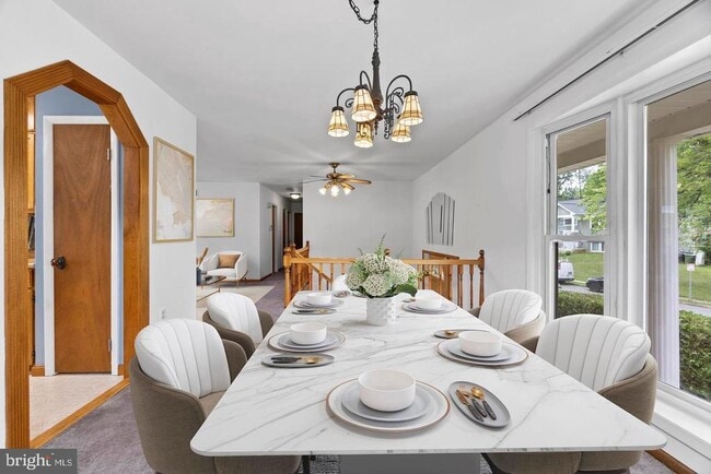 Foto del edificio - 13501 Kelmont Ct