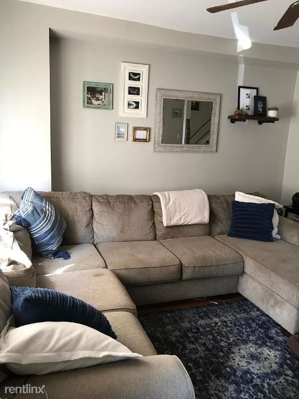 Foto principal - 2 br, 1 bath Townhome - 128 Coles St.
