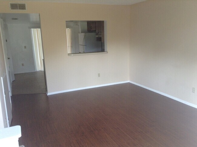 Foto del edificio - 12152 Pepperdine Pl