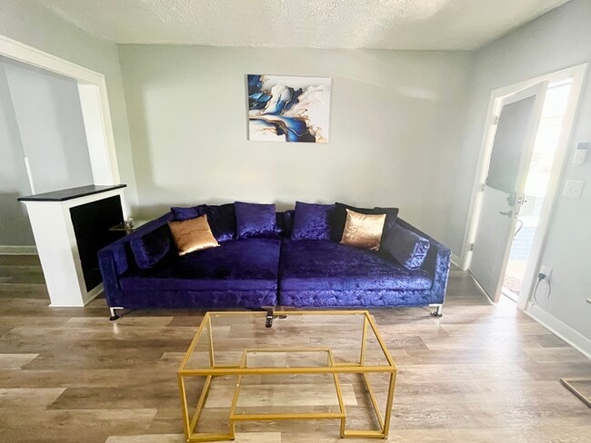 Building Photo - 645 Eastern Ave