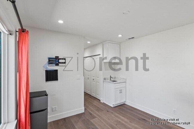 Foto del edificio - 2914 Cherry Ave