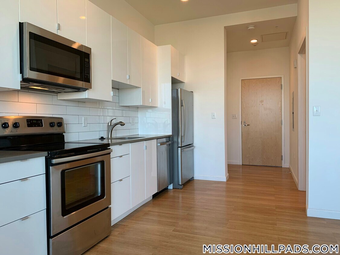 Foto principal - 70 Parker Hill Ave
