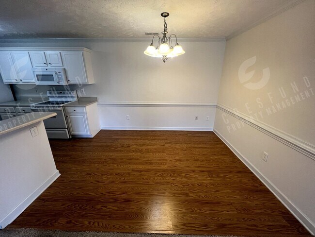 Building Photo - 2Bdrm 2Bath in Gated Community - Available Now!