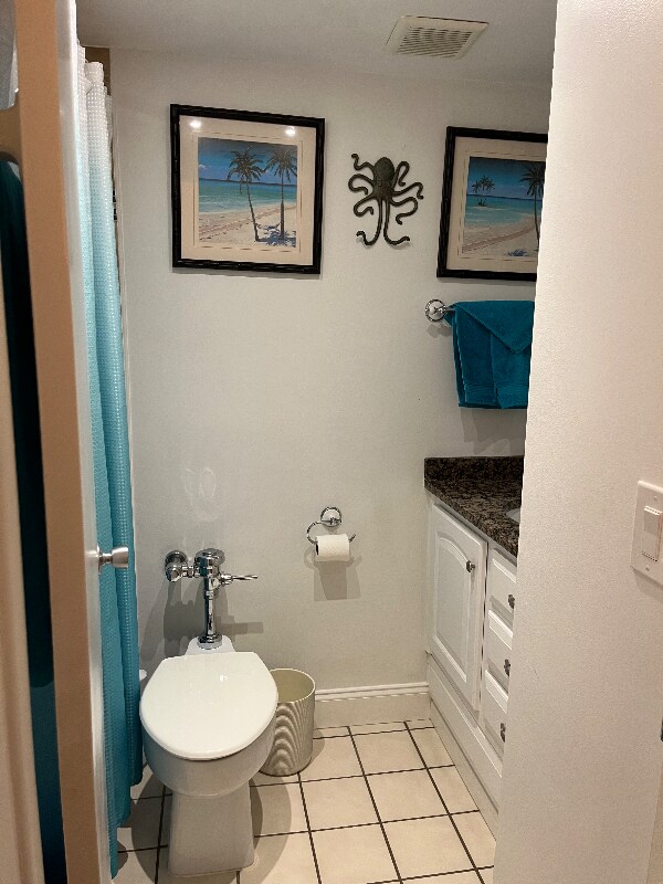 Building Photo - 6161 Gulf Winds Dr