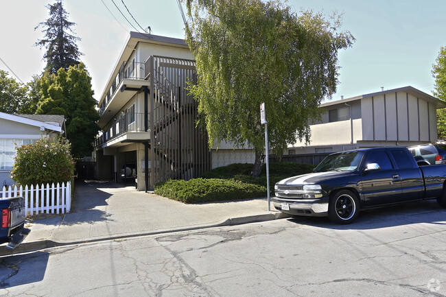 Building Photo - 208 Santa Maria Ave