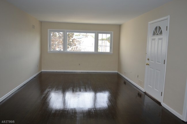 Foto del edificio - 1006 Gifford Ct
