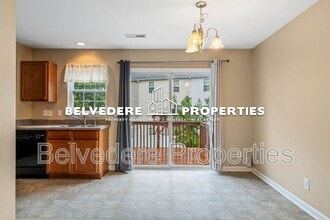 Building Photo - 39 Ackland Dr