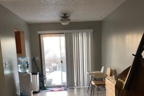 mirando hacia el comedor - 1460 Eastview Dr