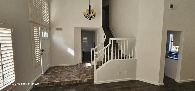 Foto del edificio - NORTH MIRA MESA / SAN DIEGO - Nice Renovated 4 Bedroom / 2.5 Bath House.  AVAILABLE 02/16/2026