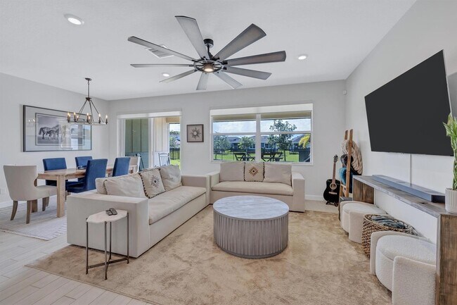 Foto del edificio - 1358 Arrowhead Point Rd