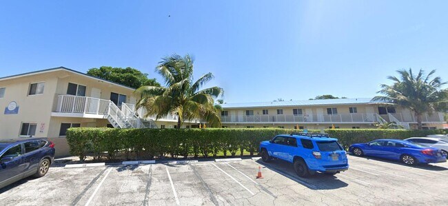 Foto del edificio - 110 NE 19th Ave