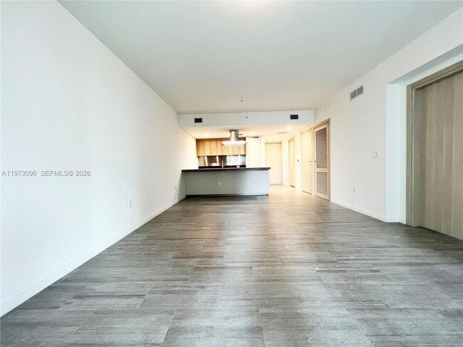 Building Photo - 1000 Brickell Plaza