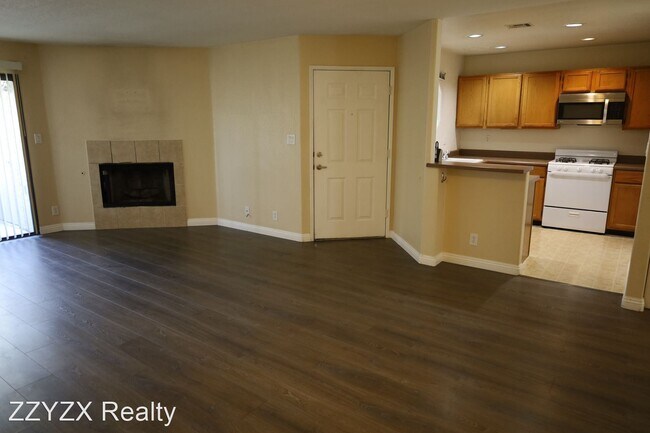 Foto del edificio - 2 br, 1 bath House - 5002 S Rainbow Blvd #103