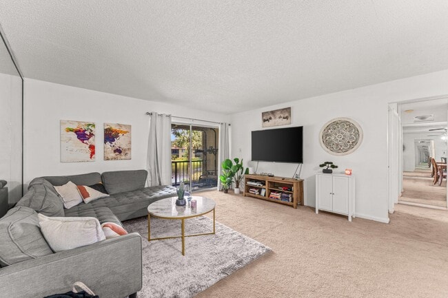Building Photo - 866 SW 9th St