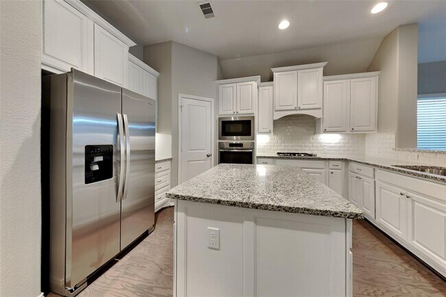 Building Photo - 27113 Orleans Hill Ct