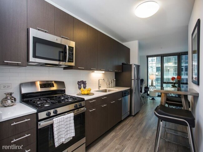 Foto del edificio - 159 E Erie St