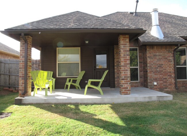 Foto del edificio - 13145 Austrian Pine Dr