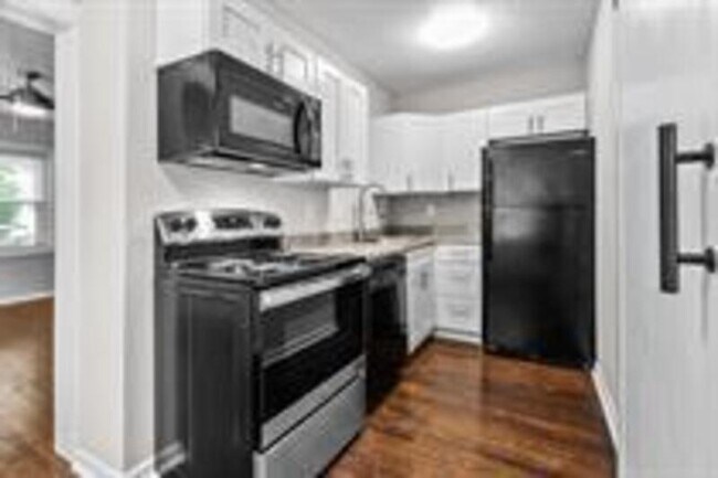 Building Photo - 4104 Warwick Blvd