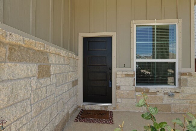 Building Photo - 10031 Crescendo Wy