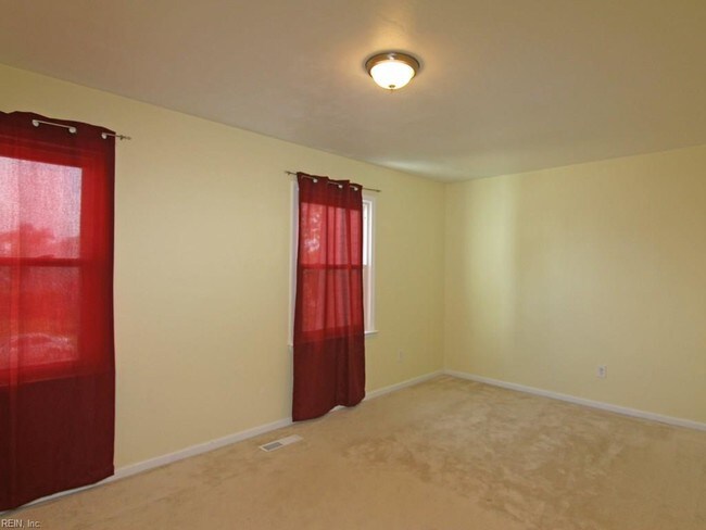 Building Photo - 3928 Lantana Pl