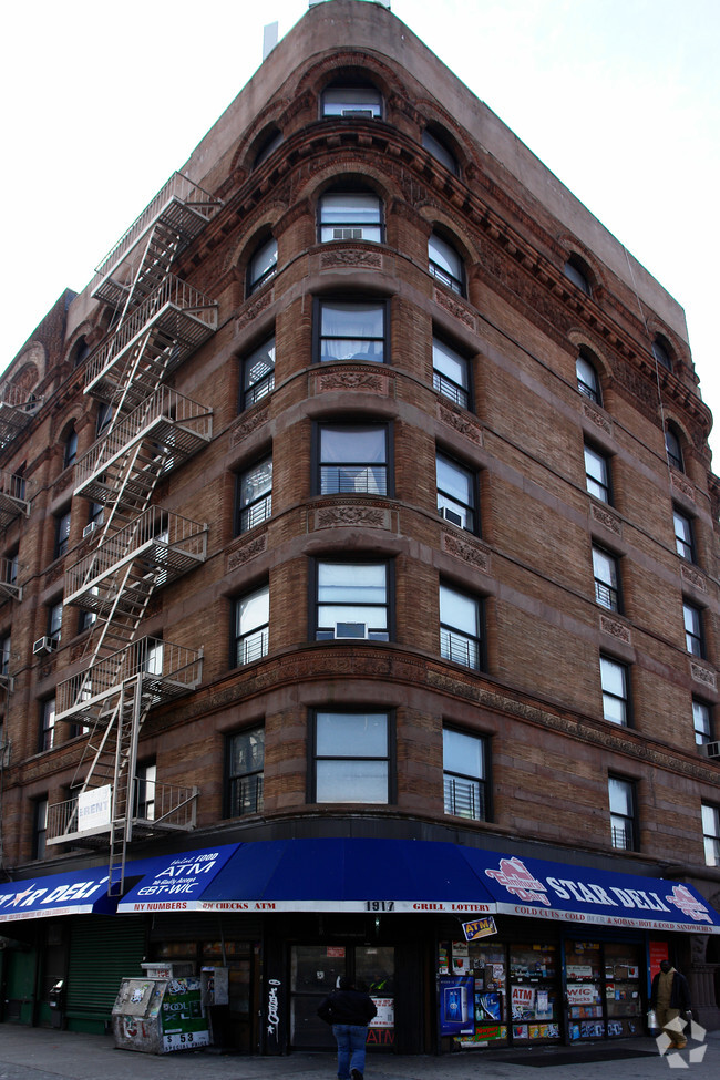 Foto del edificio - 1917-1919 Adam Clayton Powell Jr Blvd