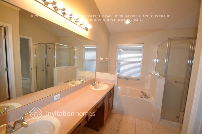 Building Photo - 6908 Jamestown Manor Dr