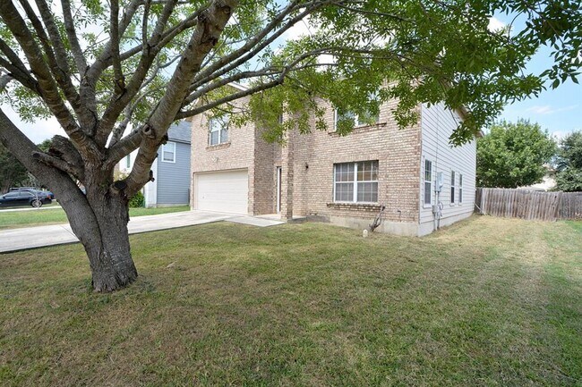 Building Photo - 858 Lincolnshire Dr