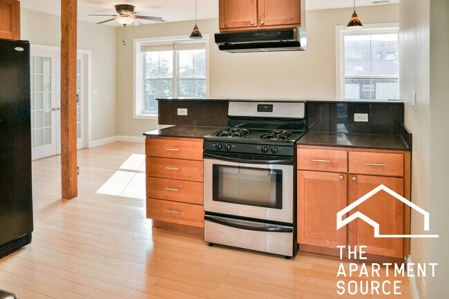 Foto del edificio - 3724 W Wrightwood Ave