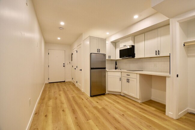 Foto del edificio - 3960 Carpenter Ave