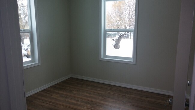 Foto del edificio - No pets, please! Adorable home near Shasta Elementary School!