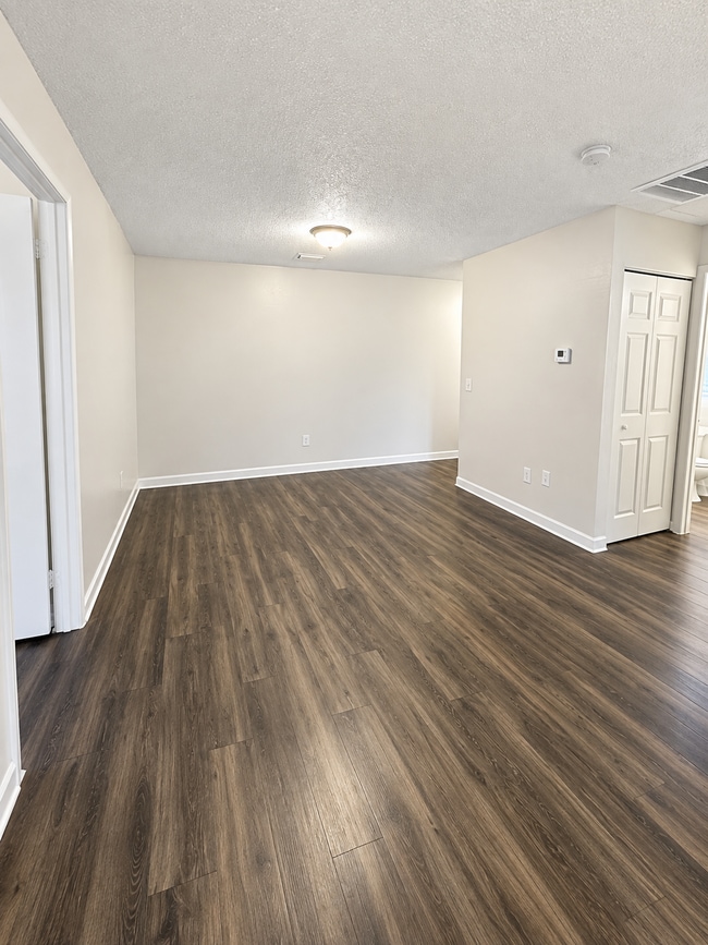 Building Photo - 8578 Channelview Cir