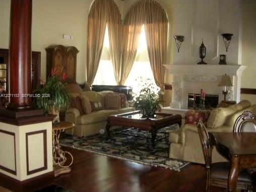 Foto del edificio - 4055 W McNab Rd