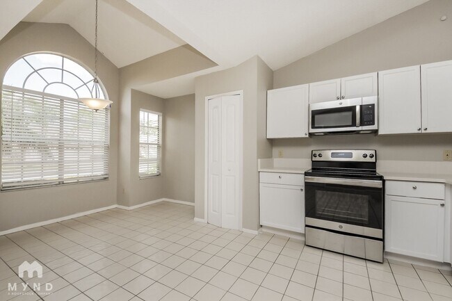 Foto del edificio - 2800 Falling Tree Cir