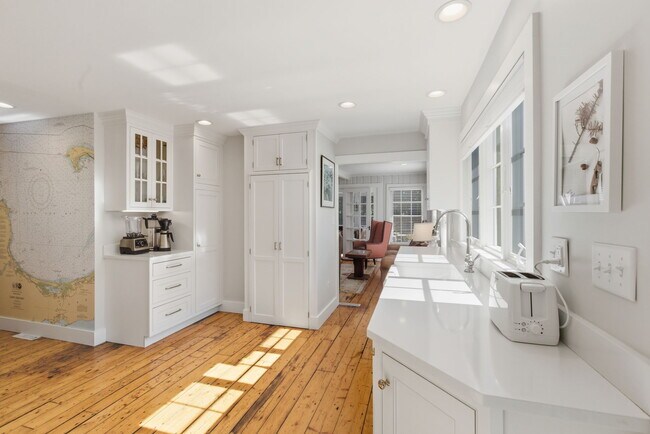 Foto del edificio - 11 Friendship Ln