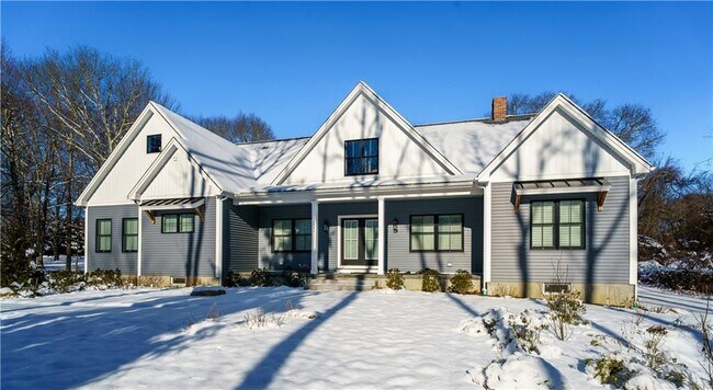 Foto del edificio - 1241 Saugatucket Rd